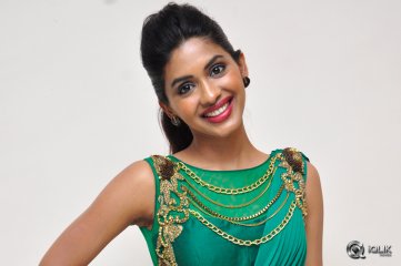 Anjali Patil at Naa Bangaaru Talli Movie Special Show